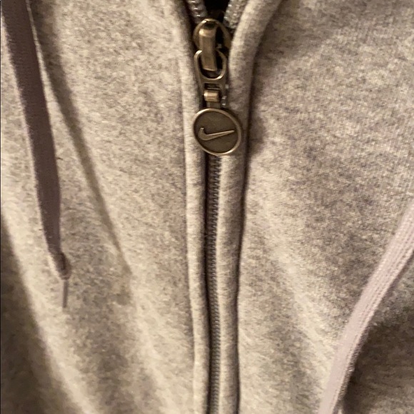 ❌SOLD❌Nike zip up sweatshirt - Picture 4 of 5